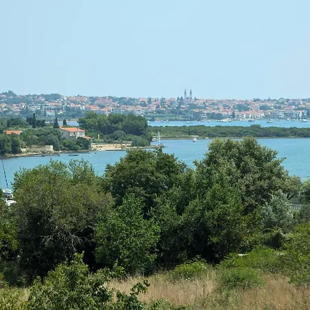 Апартаменты Marina Vista Sea View & Помер
