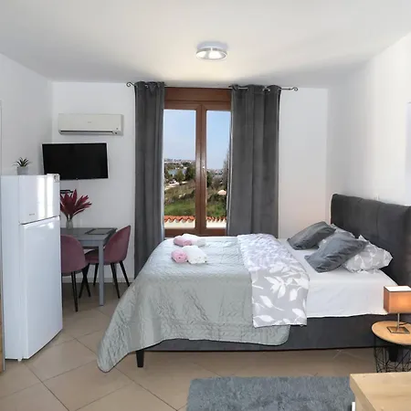 Апартаменты Marina Vista Sea View & *