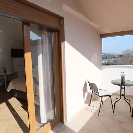 Апартаменты Marina Vista Sea View &