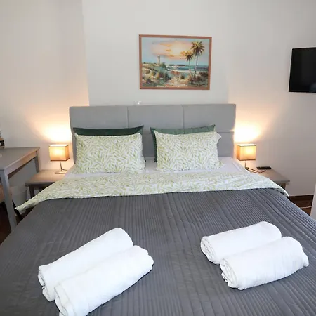 Marina Vista Sea View & Апартаменты Помер