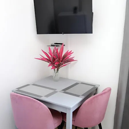 Апартаменты Marina Vista Sea View &