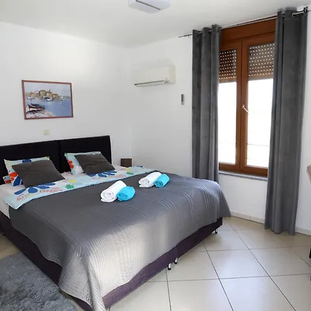 Marina Vista Sea View & Помер
