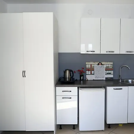 Апартаменты Marina Vista Sea View &