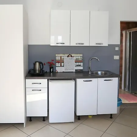 Апартаменты Marina Vista Sea View &