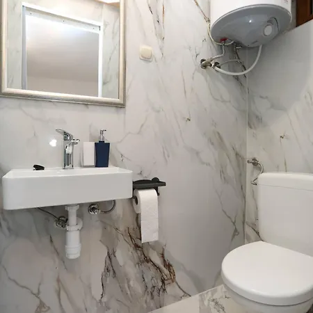 Marina Vista Sea View & Апартаменты