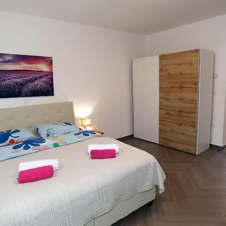 Апартаменты Marina Vista Sea View & *