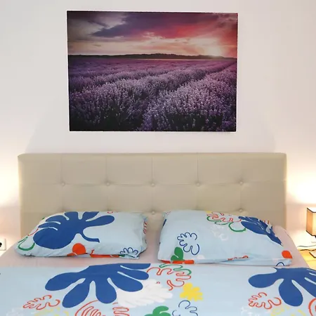 Marina Vista Sea View & Апартаменты